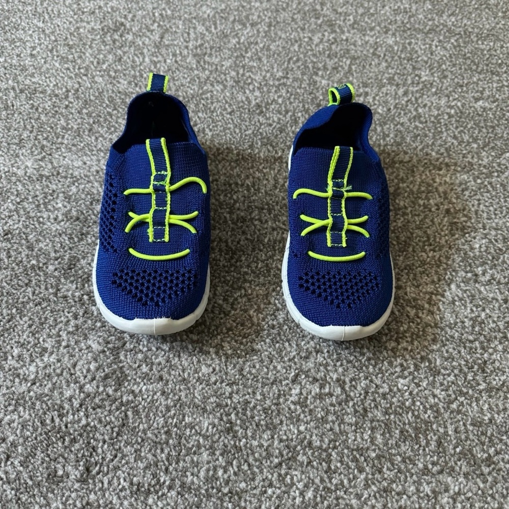 OshKosh Tahoe Pool to Play Machine Washable Water Shoes/Sneakers